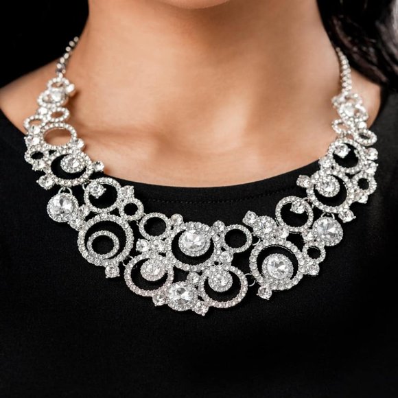 Beautiful silve and white rhinestone Zi necklace 2022 Jennifer - Picture 2 of 2